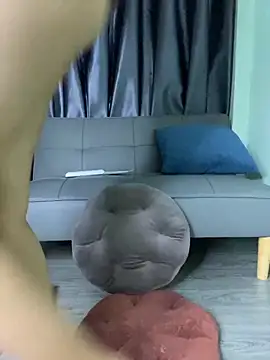 Snapshot of Ly_Coca24 chatting on October 12, 2025, 2:16 pm Ly Coca24 online show from October 12, 2025, 2:16 pm