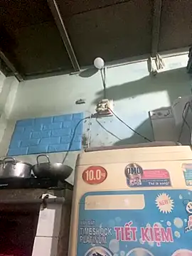 Snapshot of Ly_Coca24 chatting on October 30, 2025, 5:31 am Ly Coca24 online show from October 30, 2025, 5:31 am