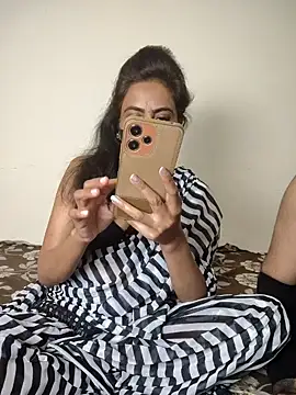 Raat ki rani  online show from January 2, 2025, 6:56 pm