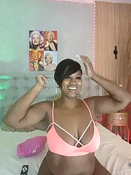 nahiarapalmer19 online show from February 15, 2026, 5:20 pm