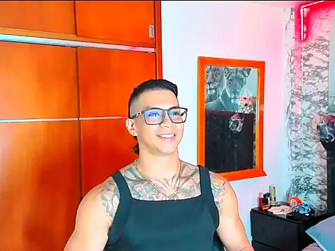 Aaron Toy online show from January 7, 2026, 8:22 pm