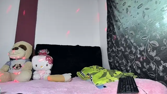 Snapshot of Michi_sexy chatting on November 13, 2025, 2:38 pm Michi sexy online show from November 13, 2025, 2:38 pm