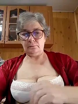 IrinaSweet54 online show from September 25, 2025, 6:50 am