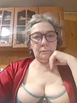 IrinaSweet54 online show from April 26, 2026, 7:50 am