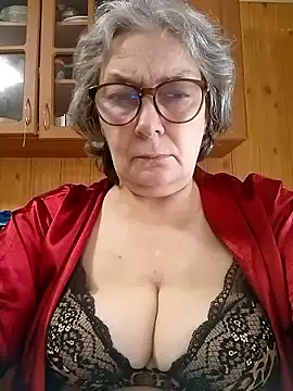 IrinaSweet54 online show from June 16, 2026, 8:06 am