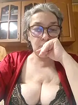 IrinaSweet54 online show from July 7, 2026, 2:21 pm