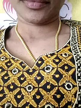 Ambika01 online show from November 27, 2025, 3:41 am