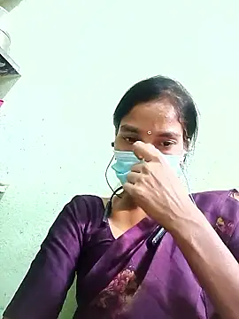 anusiya01 online show from October 7, 2025, 7:16 am