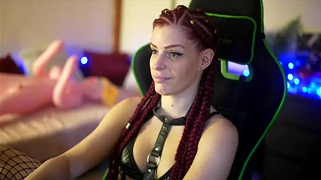 Snapshot of Bellis_Perenis chatting on June 27, 2026, 3:39 pm Bellis Perenis online show from June 27, 2026, 3:39 pm