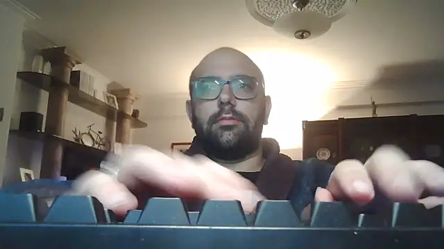 manokiitoo online show from April 14, 2026, 10:05 pm