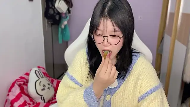 xiSSts online show from January 1, 2025, 7:20 am