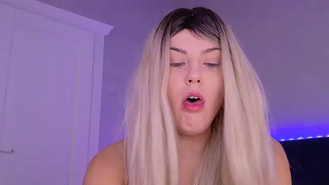 AlliceRosse online show from November 19, 2025, 7:58 pm