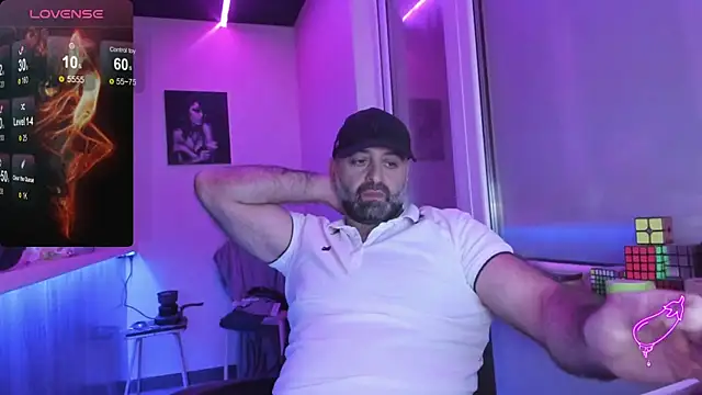 MAGABEAR077 online show from October 12, 2025, 7:13 pm