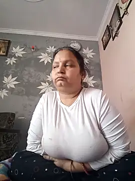 Kavya kapoor online show from February 22, 2025, 4:40 am