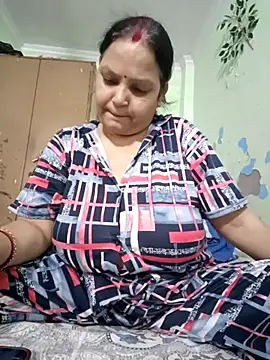 Kavya kapoor online show from October 5, 2025, 5:33 pm