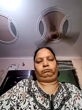 Kavya kapoor online show from October 19, 2025, 4:35 am