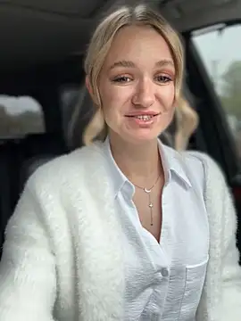 Devill Angel  online show from September 24, 2025, 11:13 am