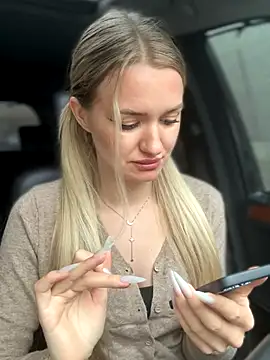 Devill Angel  online show from November 7, 2025, 10:04 am