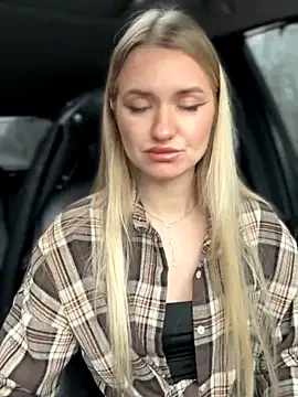 Devill Angel  online show from November 9, 2025, 9:07 am