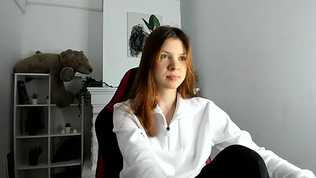 Baby Evalena online show from March 18, 2025, 4:04 am