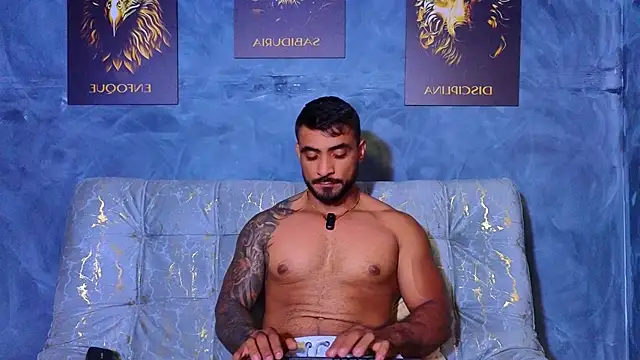 ERIC HARRISON online show from October 13, 2025, 8:42 pm