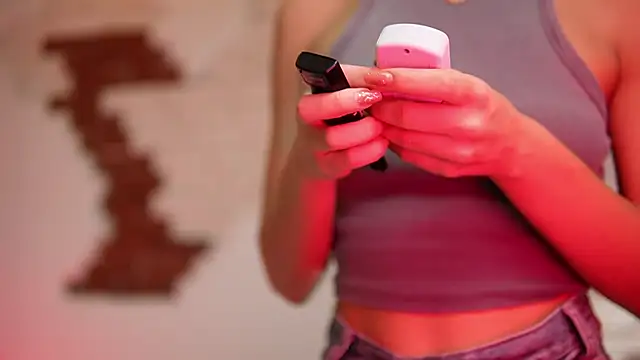 Snapshot of AngelinaCapri chatting on September 28, 2025, 5:18 pm AngelinaCapri online show from September 28, 2025, 5:18 pm