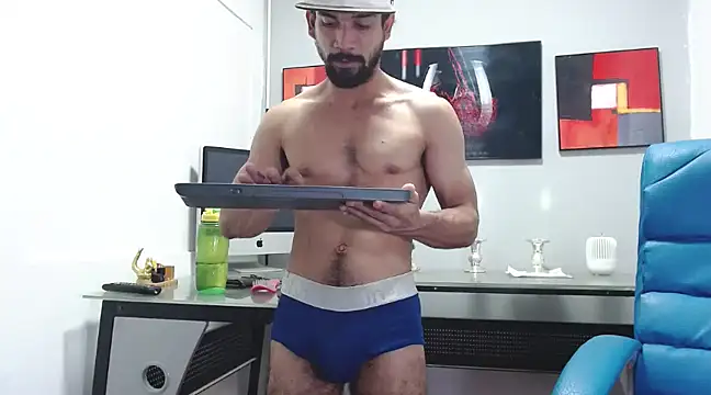 ryan musclexxx online show from December 3, 2024, 10:28 am