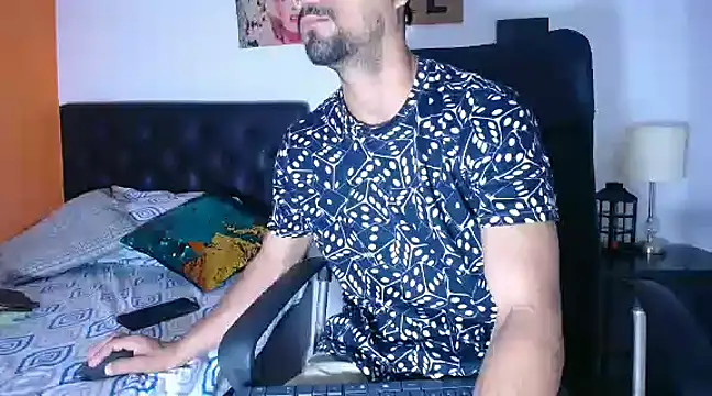 ryan musclexxx online show from December 18, 2024, 3:47 am