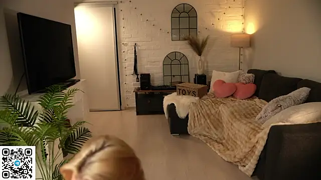 Heidi11 online show from March 20, 2026, 6:35 pm