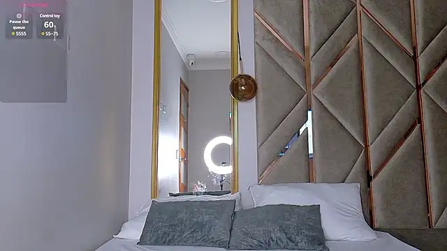 Lola King online show from January 25, 2025, 3:51 am