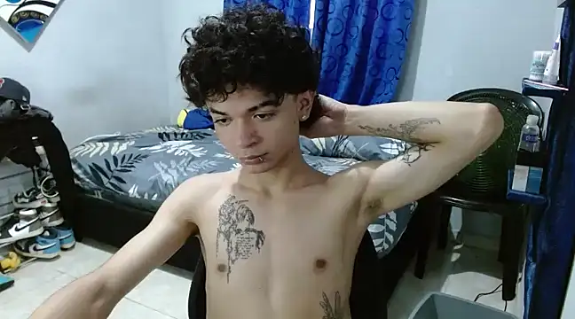 Lovebeng  online show from February 4, 2025, 10:24 pm