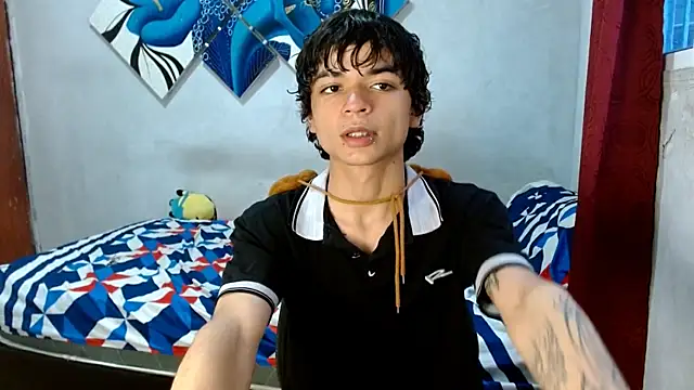 Lovebeng  online show from September 19, 2025, 9:59 pm