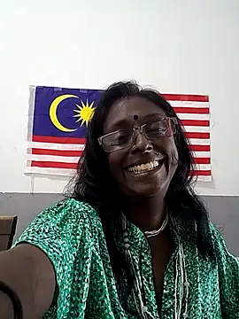 mamakarma1403 online show from November 29, 2025, 3:42 am