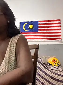 mamakarma1403 online show from February 11, 2026, 8:58 pm