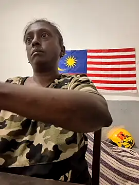 mamakarma1403 online show from February 12, 2026, 7:42 pm