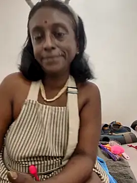 mamakarma1403 online show from February 16, 2026, 7:37 am