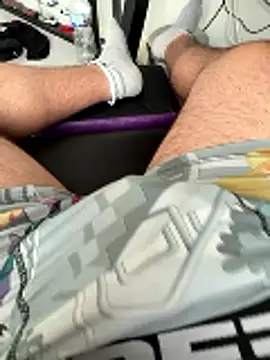 Snapshot of tiou72 chatting on January 14, 2026, 1:39 pm tiou72 online show from January 14, 2026, 1:39 pm