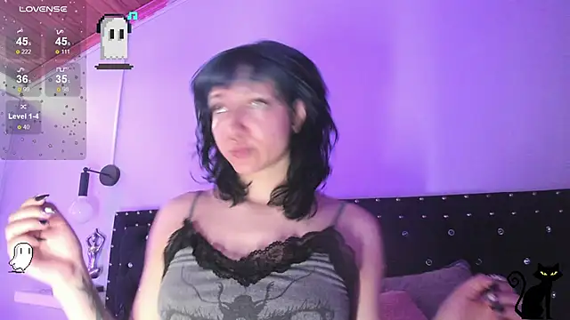 Ghosty Doll online show from November 6, 2025, 8:32 pm