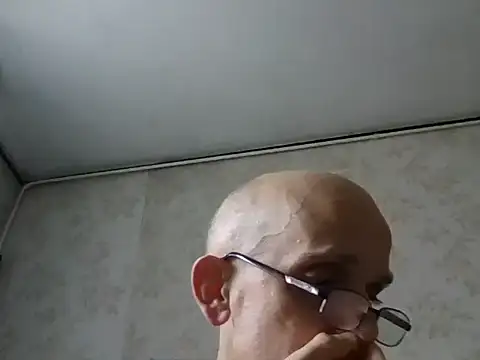 mariusica1xh online show from November 11, 2025, 10:26 am