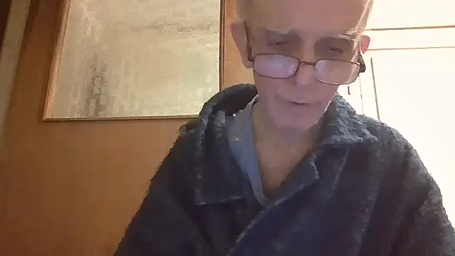 mariusica1xh online show from February 25, 2026, 7:12 pm