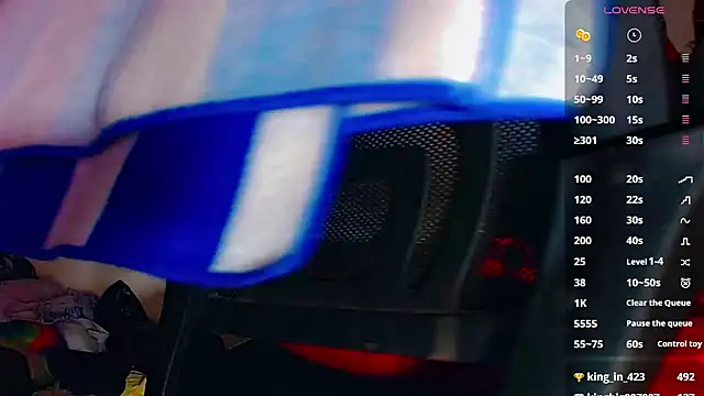 nicol gill  online show from February 10, 2025, 11:46 am