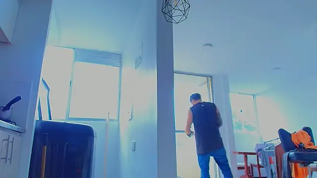 thomas gun online show from March 1, 2026, 8:22 pm