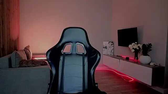 RileyMee online show from January 13, 2026, 3:12 am