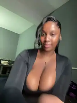 Snapshot of Candy_Love_18 chatting on February 23, 2026, 9:39 am Candy Love 18 online show from February 23, 2026, 9:39 am