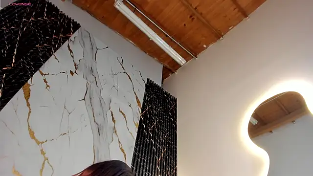 ebony hot1 online show from March 26, 2026, 1:28 pm