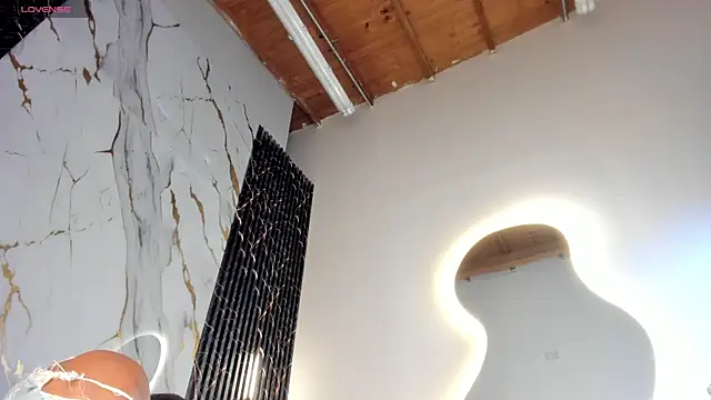 ebony hot1 online show from March 29, 2026, 3:06 am