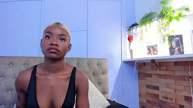 amber-hill online show from February 3, 2026, 6:13 pm