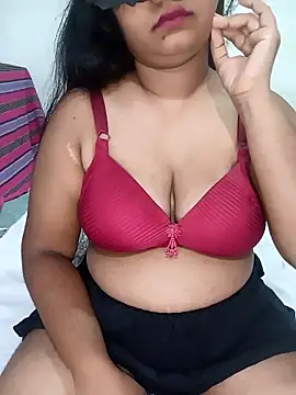 Snapshot of Reesha_99 chatting on May 13, 2026, 5:10 pm Reesha 99 online show from May 13, 2026, 5:10 pm