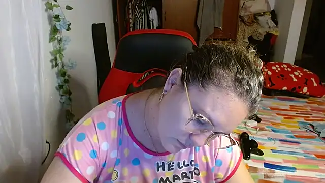 helenca43 online show from October 9, 2025, 9:29 am