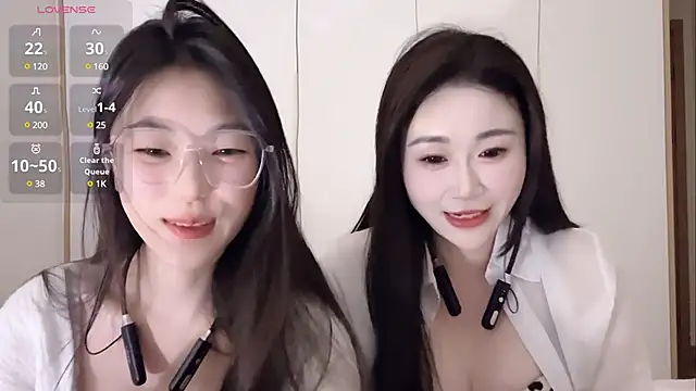 Sweet-Angel999 online show from March 4, 2025, 2:21 pm